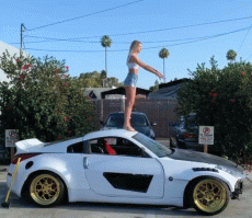 интересно, топор зачем?