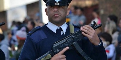 "Я решил показать, как надо правильно описывать наше новое оружие!"
При этом не указал название и приложил одну фотку. Молодчег.

9 мм пистолет-пулемет Калашникова ППК-20 (Витязь)

Разработкой и «Витязя», и его предшественника «Бизона» руководил на ИЖМАШ Виктор Калашников   сын Михаила Тимофеевича Калашникова.