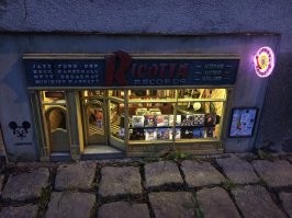 Автор общий вид забыл.