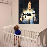 Илон Маск показал миру свинью