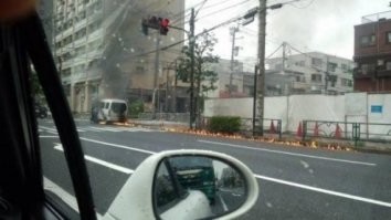 Из будущего прилетел.