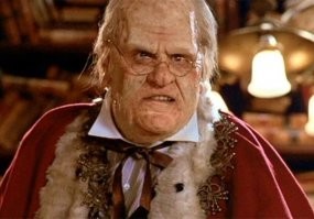 ага, помню. у этого судьи комната на чердаке была обклеена паспортами пропавших без вести нацистских преступников и банкиров. правильный дядька