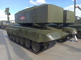 на входе говорили, что у них масочный режим! Но, после входа на территорию парка можно было ее снять и никто ничего не говорил.  На территории бесплатно раздавали антисептик.