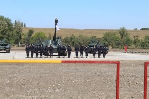 Мы на Самбекских высотах с малым были.
Танковый вальс - это красиво!
