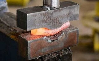 Очередная «Буханка» будущего от УАЗа не впечатлила фанатов