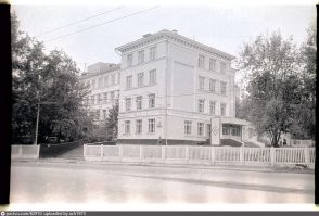 Странно. Чего минусят? 
Москва. Школа 1140. 
(Потом в 1840 переименовали, теперь 2107 (неВАЗ)   )