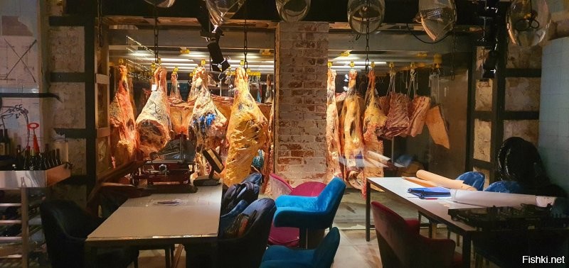 Думаю, примерно как мой любимый мясной рестик.