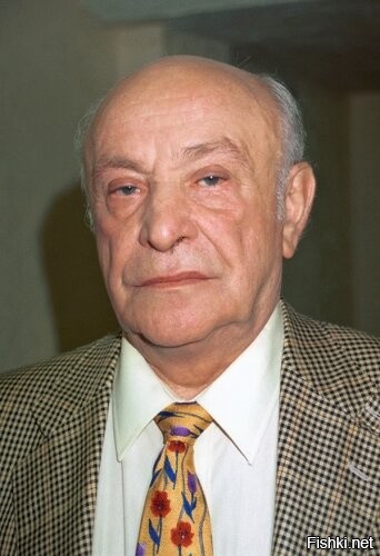 Почему то вижу Ролана Быкова.