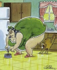Самец обезьяны попытался стащить шорты с туристки