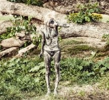 Да это же вылитая ведьма из left 4 dead!!!