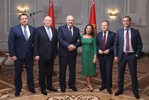 Отвратительная шестерка
