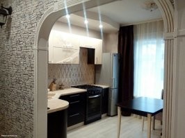 Да автор копипастер, это не авторский пост, а тыренное.
Вот еще фотки, правда комнат все равно нет: