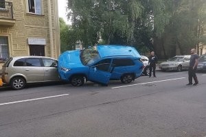 так как раз вертикально умеют ))
