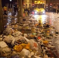 А ура Либералы видят на западе только хорошее не замечая плохого. Но ура патриоты радеют за свою страну. А ура либералы за чужую.  Мы у же поняли к какой каторге ты относишься. 
Гавно в Европе
Франция

Испания

Италия

Англия

Германия

Израиль

Это еще нет фото из США, вот где помойка так помойка.