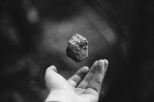 А первые механические домофоны?Но они были нестабильны и работали без риска только на малых высотах.