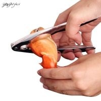 Всё дело в том, что это приспособление нужно для колки панциря краба, а не ореха.