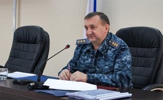 Надо после 70 лет забирать права.. Реакция уже не та..
Без обид..