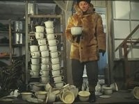 Детский унитаз?? В моём детстве он выглядел иначе.