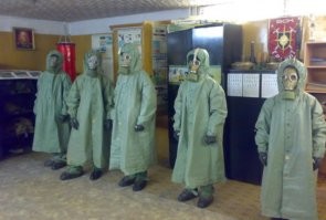 Ага)) биозащита и полный доспех всяко лучше, чем эти))