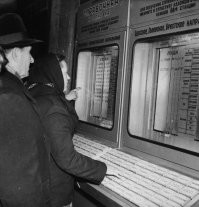 Автоматическая справочная на ЖД - механический компьютер.