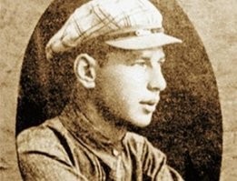 О сип Беньями нович Шор (прозвище Оста п) ( 30 мая [11 июня] 1899, Никополь   6 ноября 1978, Москва)   авантюрист, брат поэта Анатолия Фиолетова, прототип Остапа Бендера.. Уж мне ли не знать..