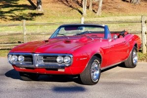 Кабриолет Pontiac Firebird 1967 года выпуска 25 лет простоял в гараже