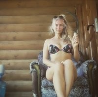 ей 42 выглядит на 30