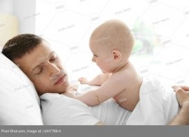 Бывают ещё и такие варианты. Однажды я пришёл с работы под мухой... Утром умываюсь, а всё лицо щипит от царапин