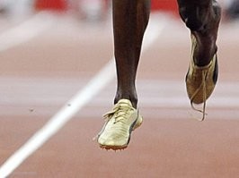 усейн болт с развязанными шнурками рекорд ставил