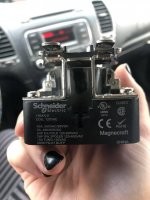 Дурында смогла выложить фото в сеть, а написать запрос в поисковике извилин не хватило? ))