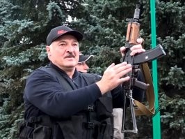 Скрины из социальных сетей