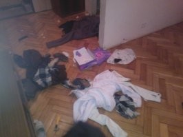 Всё именно так. Мой даже диван ухитрился разодрать в клочья и перетащить в сторону метра на три. Последнее фото - псу три месяца.