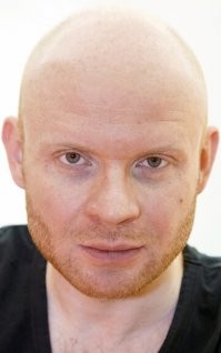 Просто похож.