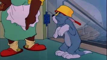 *
Вот тут всё сложно, В большинстве случаев, Тому приходилось встречаться в кадре с упитанной негритянкой, которая вела себя явно по-хозяйски с бедным котенькой...
*