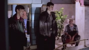 Че ты радуешься-то? Вам кинули обьедки с барского стола а вы и рады. Своим оптимизмом ты мне напоминаешь известного персонажа одного фильма. Того, что слева