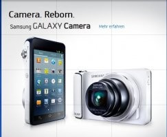 Что не так на первом фото? Выпускали в свое время гибриды фотокамеры и смартфона.