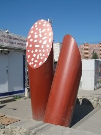 В Уфе поставили памятник клещу: из серебра 925 пробы