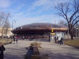 А в Питере не так давно полностью перестроили станцию метро "Горьковская.