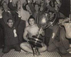 Тайхо Коки или Тайхо (Великий Феникс), настоящее имя Коки Ная или Иван Маркиянович Борышко; 29 мая 1940, Сикука, префектура Карафуто (ныне Поронайск, Сахалинская область, Россия)   19 января 2013, Токио)   борец профессионального сумо, 48-й ёкодзуна, один из величайших в истории. За свою карьеру он выиграл Императорский кубок 32 раза. Только в 2015 году Хакухо смог превзойти это достижение.
Отец Тайхо   Маркиян Борышко, украинец, родился в селе Руновщина современного Зачепиловского района Харьковской области Украины. На Дальний Восток, а затем и на Сахалин Маркиян попал вместе с родителями-переселенцами. Мать Тайхо   Киэ Ная, японка, швея. Семья была небогатой, но работящей   держали ферму, пекарню, разводили лис-чернобурок. 
При переходе острова к СССР в 1945 году отец был репрессирован советскими властями. Иван, вместе с матерью, братьями и сестрой был репатриирован в Японию на Хоккайдо. С отцом дети больше не виделись. В дальнейшем Иван использовал только японское имя, а фамилию взял материнскую.