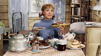 Нашёл такойже чайник на аукционе, по клейму можно датировать их годы выпуска.