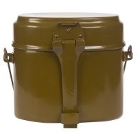 Скоро на помощь школьникам придет  российский дом моды «MO»  (Министерство Обороны).