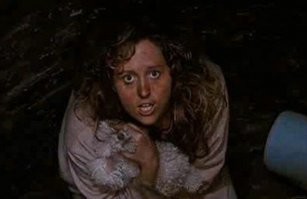 Мужчина провалился в колодец, спрятанный под полом