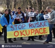 Давайте закончим эту тему вот этой картинкой , это не фотошоп . Так кому Россия должна помогать ? все уже 30 лет свободы . Ребят просто забейте , они нам такие же братья как крысы и мыши . Если сейчас Россия туда влезет ее с говном смешают по самый нижний плинтус . Пускай сами между собой и воюют . Если Армяну нужно тебя заиметь или Азеру так это святое а как помочь так к России . Просто забейте нафиг .