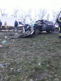 ""Водитель сегодня(28.08.2014) сбил ребёнка на велосипеде который двигался по пешеходному переходу и не остановился, а мальчик от страха быстро уехал. Это было в городе Краснодар по улице Ставропольская успел сфотографировать только его номера...""