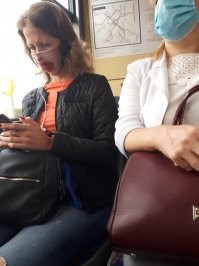 Подборка самых смешных и нелепых масок, замеченных в метро