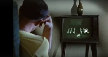 PS: Кстати, дома у товарища Саахова телевизор не самой последней модели: