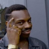 Хитрец решил жениться второй раз на молоденькой, но жена его вычислила и пришла в церковь