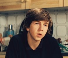 Тоже непрофессиональный актёр