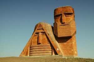 Чурки всё предвидели!!!... они тогда маски носили.