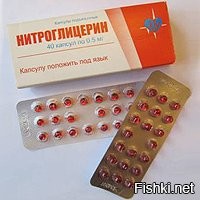 Руки прочь от Жюля от нашего, от Верна!!!
Просто его нужно читать не в 20-40 лет, а в детстве, когда только научился читать.
Таинственный остров был моей второй самостоятельно прочитанной книгой, после Робинзона Крузо.
Вот в том возрасте, это очень познавательно. Я там тогда и узнал, что нитроглицерин взрывается от любого толчка. Аптечный нитроглицерин стоил 6 копеек и они у меня были. Пачку красивых, красных капсул из аптеки, я нёс на вытянутых руках, боясь чихнуть.

Я их кидал по одной с балкона, боясь взорвать проезжающие машины. Но ничего не происходило.
Пытливый ум пятилетнего ребёнка допетрил, что капулы маленькие и лёгкие, нужна скорость! Как? Молоток!
Опять не сработало!
Увеличить силу удара можно за счёт веса! Точно! Рельсы! Электричка!
И я отправился пускать советские поезда под откос...
Капсулы, по одной, скатывались с рельса. Я махнул рукой, 7 бед - один ответ, и положил на рельсу всю лафетку...

Поезд спас порыв ветра, унёсший оружие юного экстремиста в глубокую лужу. Я решив, что "взрывчатка" промокла и теперь точно не бабахнет, поплёлся во двор, искать/выменивать у пацанов 2 стёклышка от часов. В книге из них сделали лупу заполнив водой пространство между ними.

Очень познавательное было чтиво для 5-летнего мальчугана!
